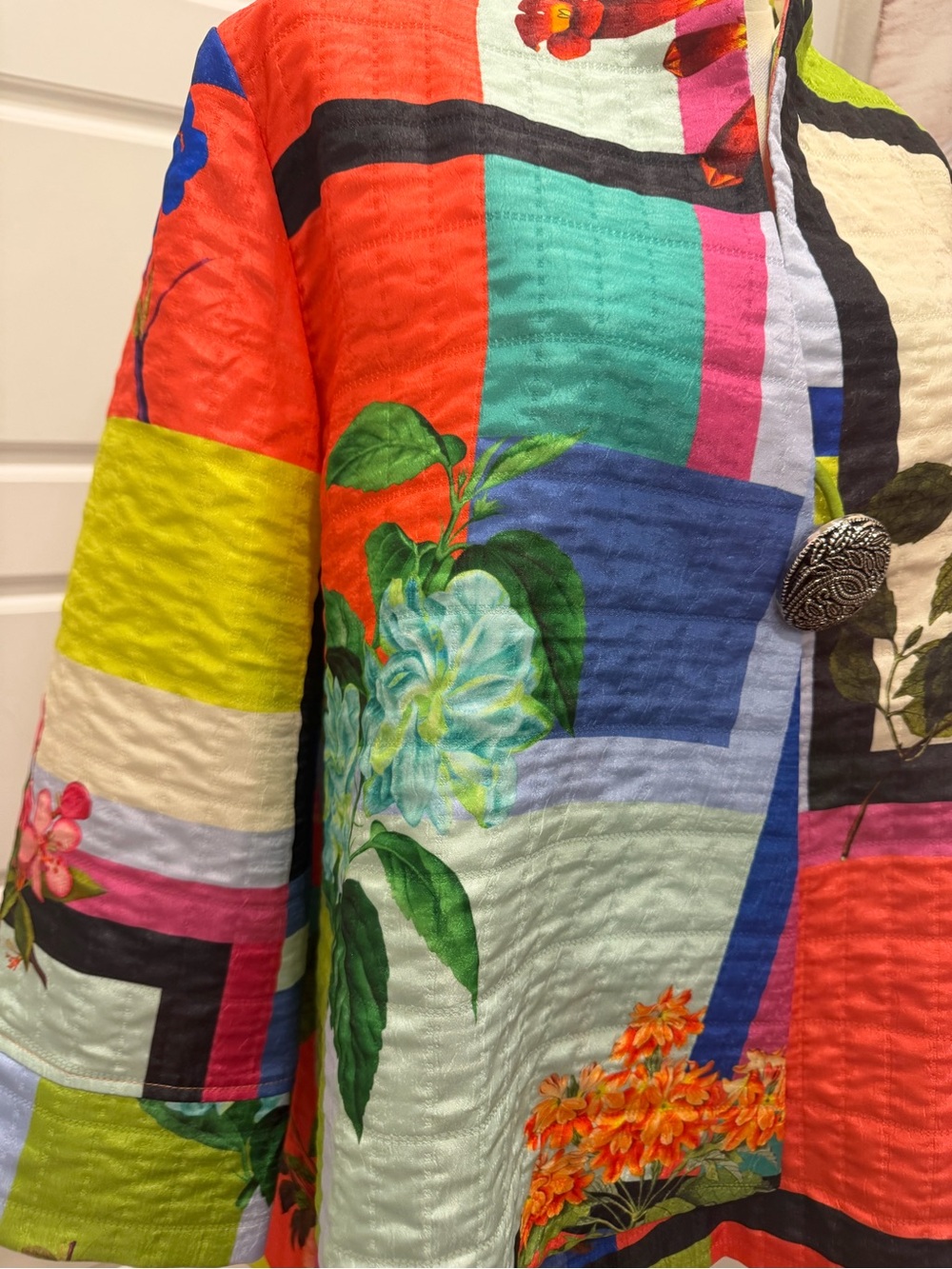 IC Collection Multi Print Lightweight Jacket - Picture 7 of 12